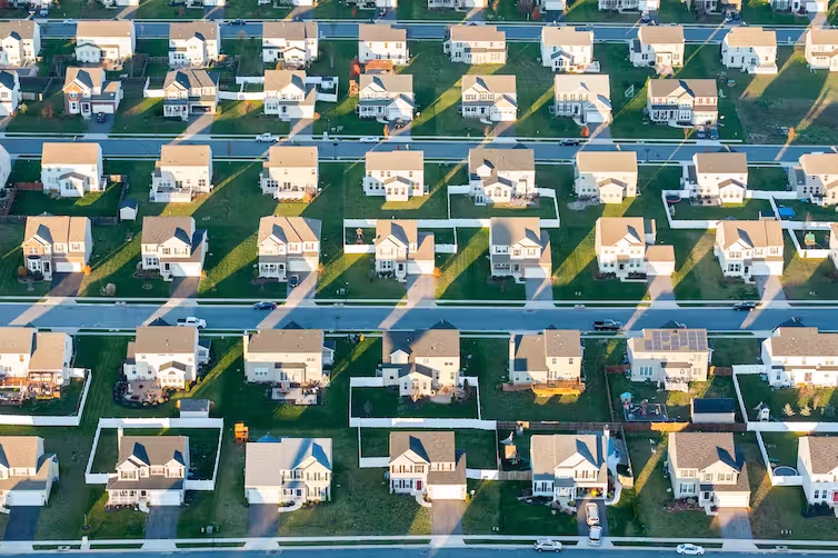 La faille des voitures électriques, l'introversion radicale et la classe de Gilda