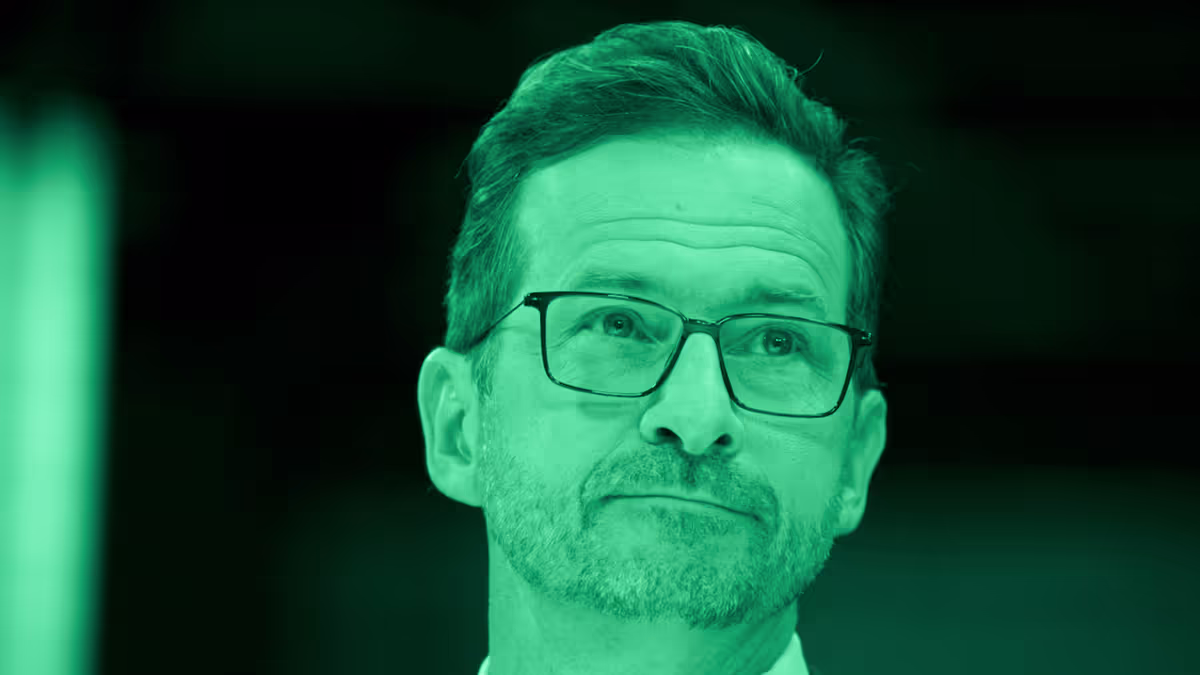 Yves-François Blanchet, à propos de son autobus de campagne