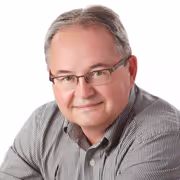 François St-Amour, maire de La Nation, qui ne voulait pas féliciter Valérie Plante