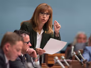 Nathalie Roy, qui met les choses au clair