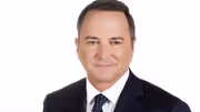 Pierre Jobin, qui réalise qu'il est en direct