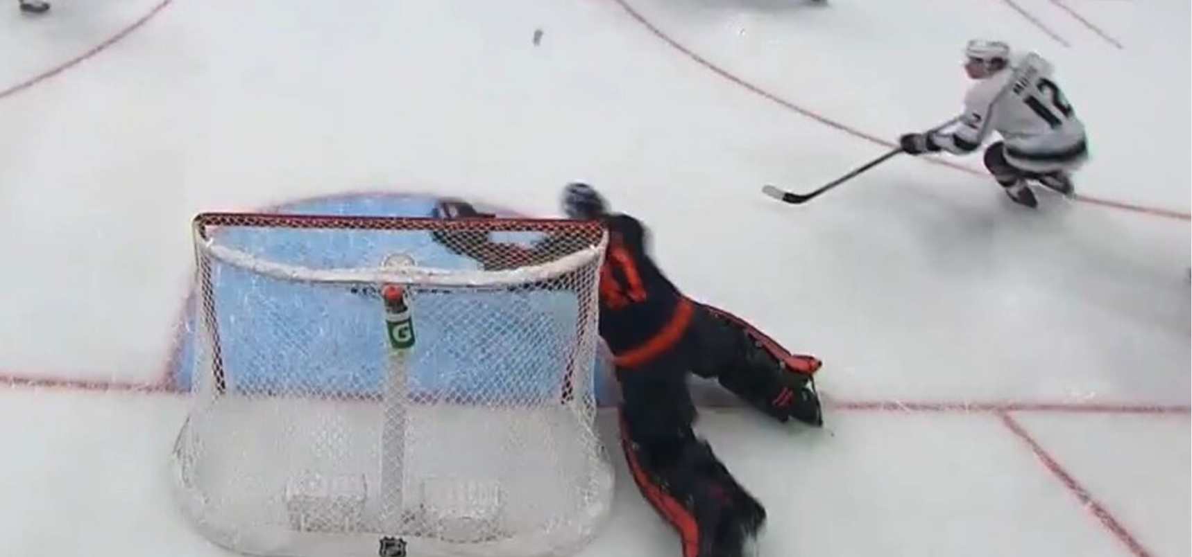 Échanger Montembeault aux Oilers? Post image
