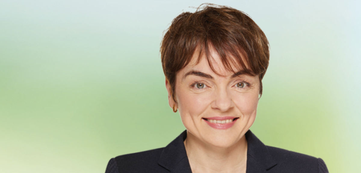 Christine Fréchette, pour la fermeture du chemin Roxham Post image