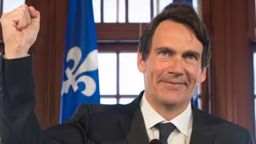 Pierre-Karl Péladeau, suite à la victoire des Alouette à la Coupe Grey Image principale