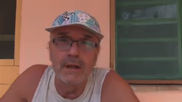 Léo-Paul Lauzon, après avoir été congédié par Québecor Image principale