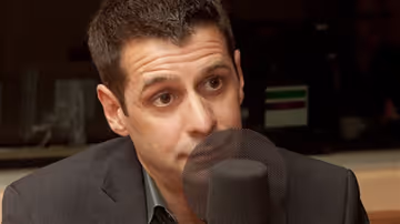 Éric Duhaime, qui associe les carrés rouges au terrorisme Image principale