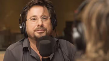 Stéphane E. Roy, qui estime qu'on ne peut pas être radical et danser sur du Céline Image principale