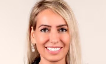 Jacinthe-Ève Arel, qui explique que la taxe carbone n'a pas été mal vendue Image principale